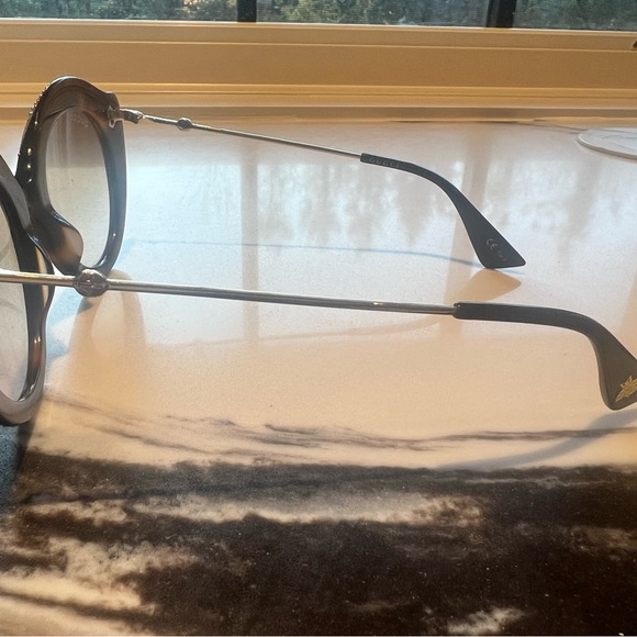 Gucci Rare Brown Sunglasses with Crystal Details - Picture 4 of 7